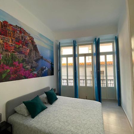Iguana Guesthouse ลากอส ภายนอก รูปภาพ