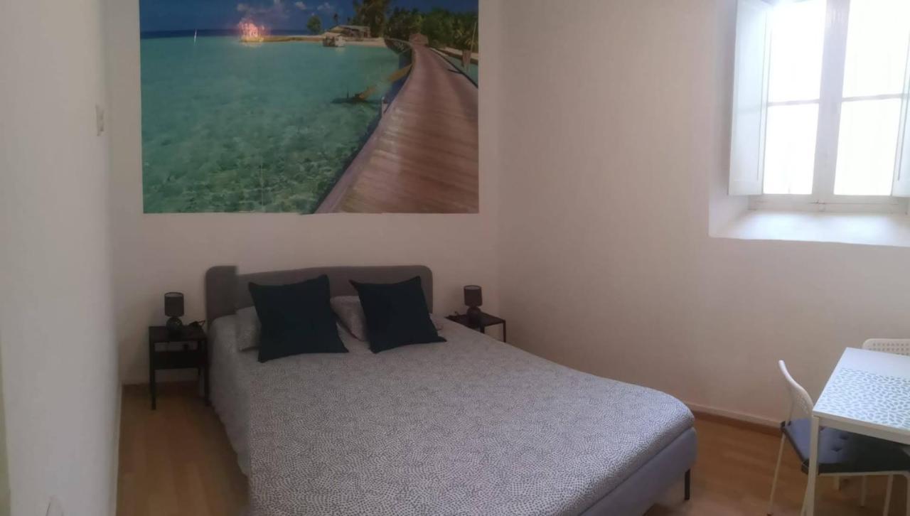 Iguana Guesthouse ลากอส ภายนอก รูปภาพ